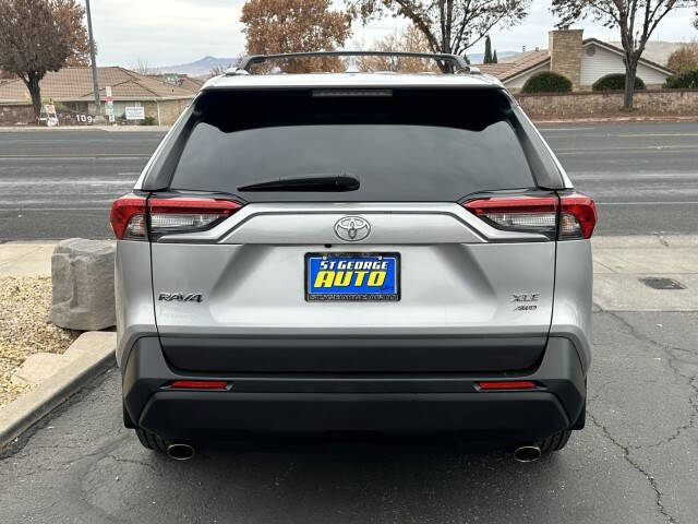 2020 Toyota RAV4 XLE