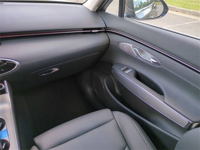 2026 Genesis GV70 2.5T Select