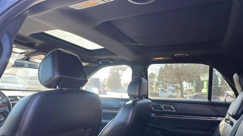 2017 Ford Explorer Platinum