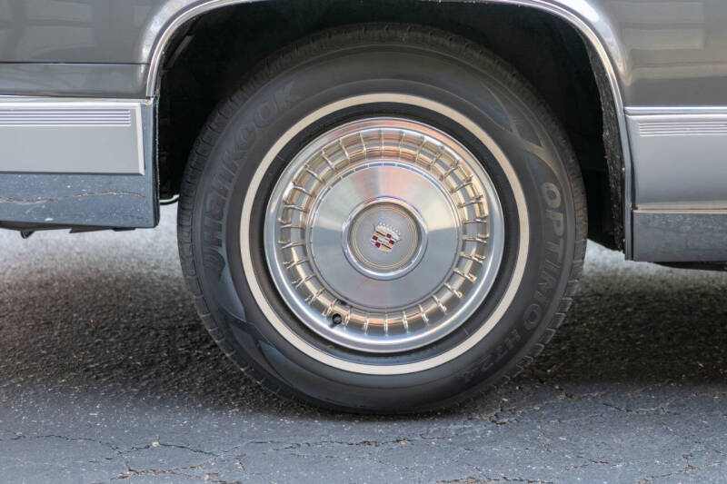 1992 Cadillac Brougham