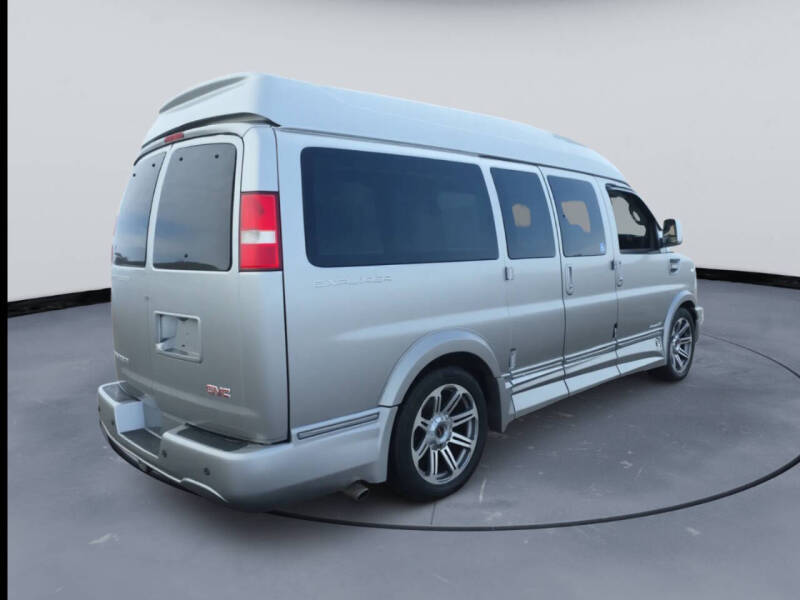 2018 GMC Savana 2500