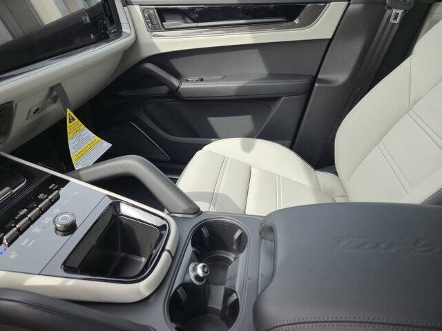 2025 Porsche Cayenne Turbo E-Hybrid