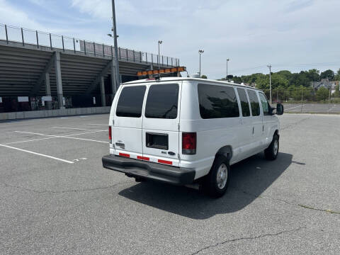 2012 Ford E-Series E-350 SD