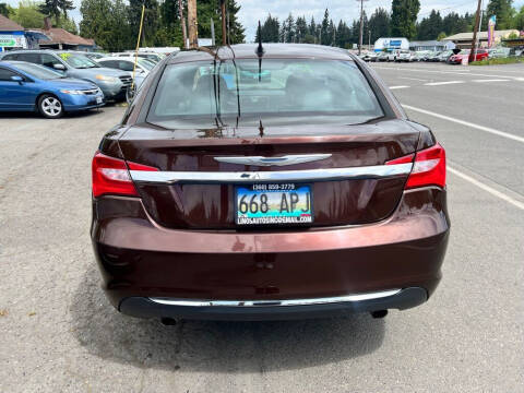 2013 Chrysler 200 Limited