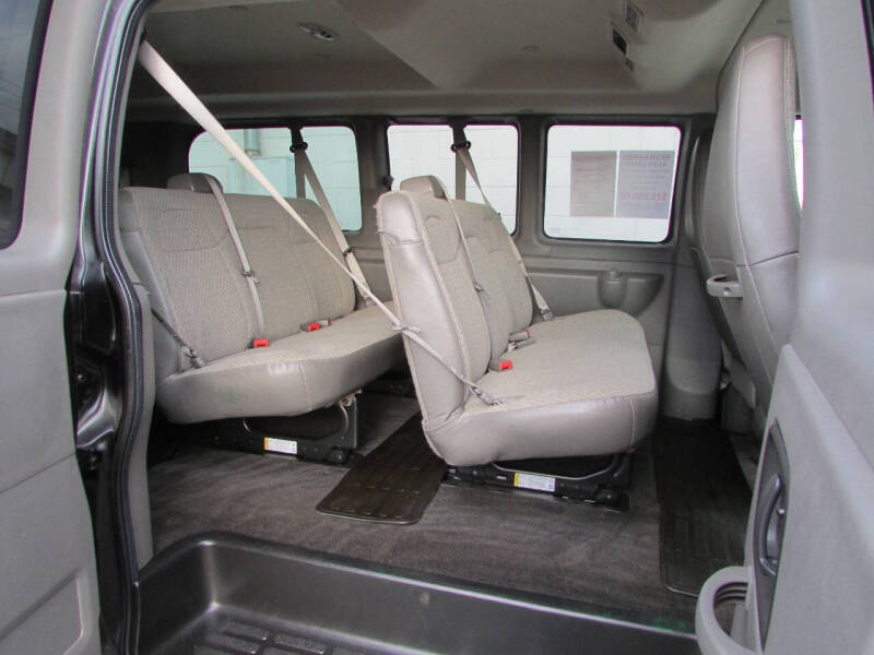2016 Chevrolet Express LS 2500