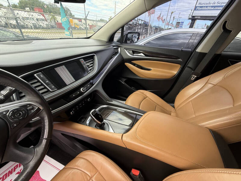 2018 Buick Enclave Essence