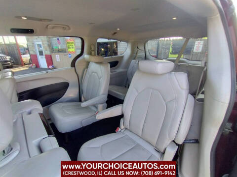 2017 Chrysler Pacifica Touring-L Plus