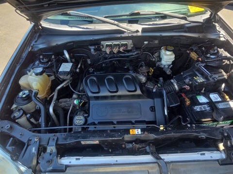 2006 Mazda Tribute s