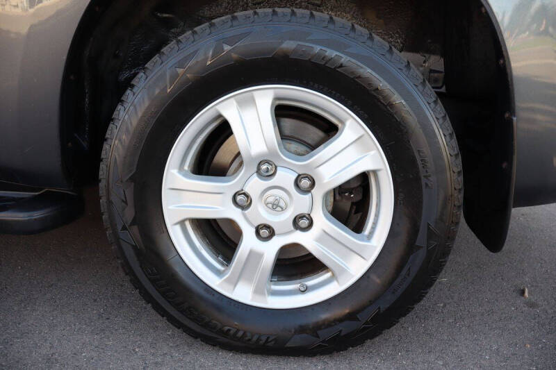 2012 Toyota Sequoia SR5