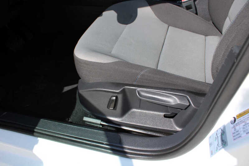 2016 Volkswagen e-Golf SE