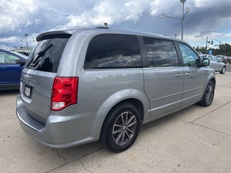 2017 Dodge Grand Caravan SXT