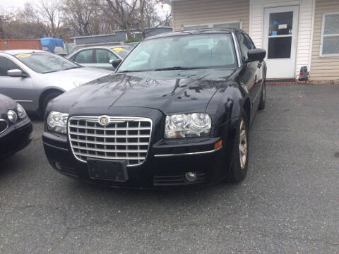 2006 Chrysler 300 for sale at Scott's Auto Mart in Dundalk MD