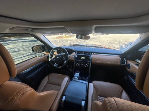 2017 Land Rover Discovery First Edition