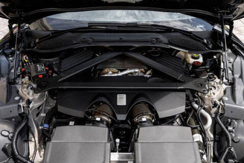 2024 Aston Martin DB12 V8