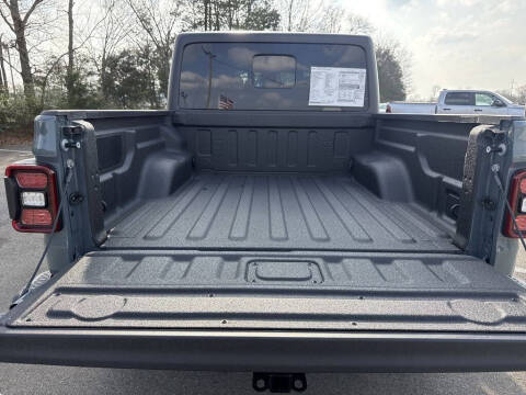 2026 Jeep Gladiator Willys