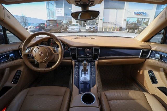2012 Porsche Panamera 4