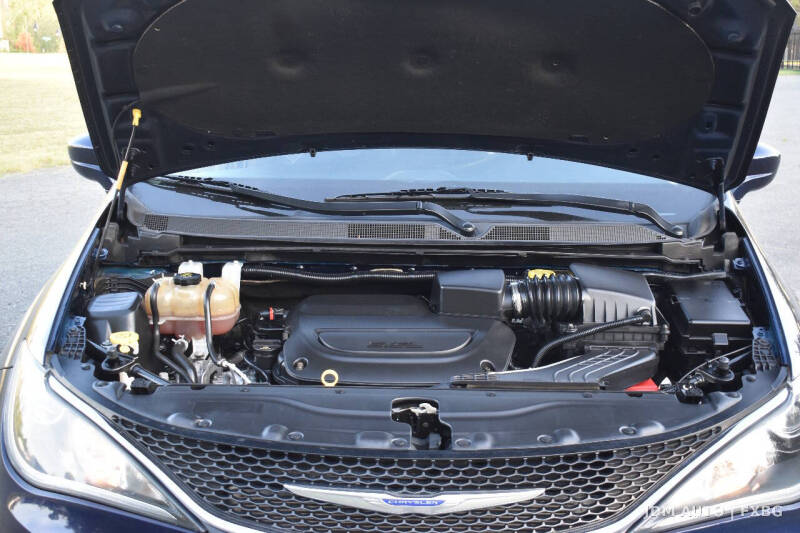 2020 Chrysler Pacifica Touring L