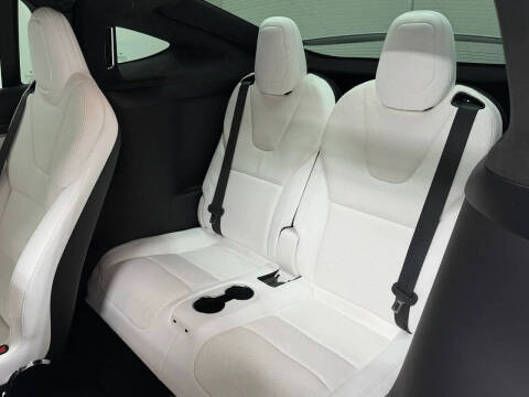 2022 Tesla Model X Plaid