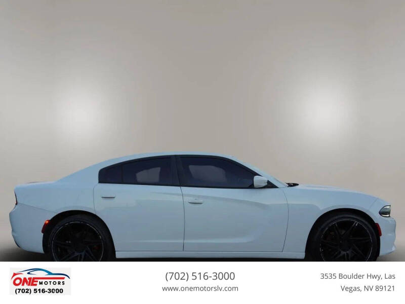 2015 Dodge Charger SE