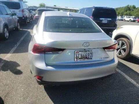 2017 Lexus IS 200t