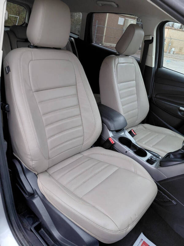 2016 Ford Escape SE