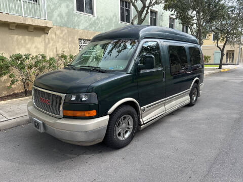 2003 GMC Savana for sale at CarMart of Broward in Lauderdale Lakes FL