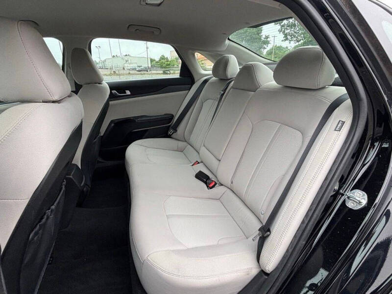 2022 Kia K5