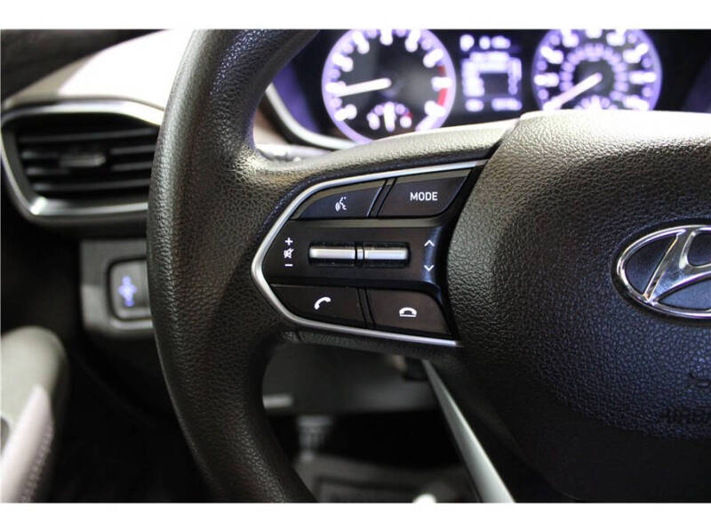 2020 Hyundai Santa Fe SE