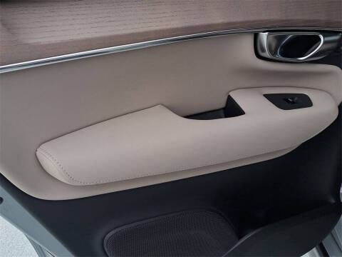 2026 Volvo XC90 B6 Plus 7P