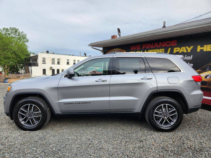 2019 Jeep Grand Cherokee Laredo E