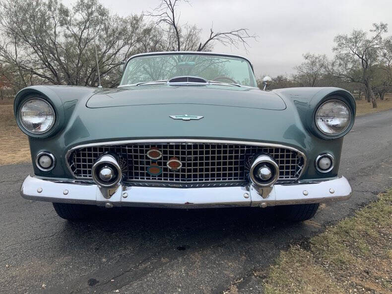 1956 Ford Thunderbird