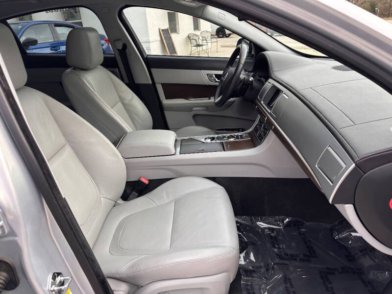 2012 Jaguar XF