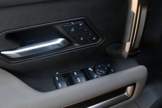 2025 GMC HUMMER EV 2X