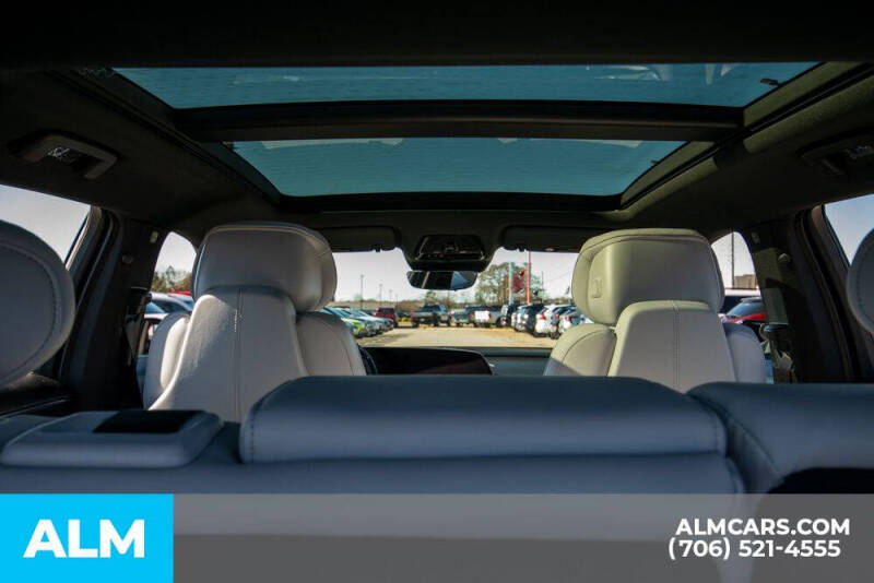 2024 Cadillac LYRIQ Sport 3