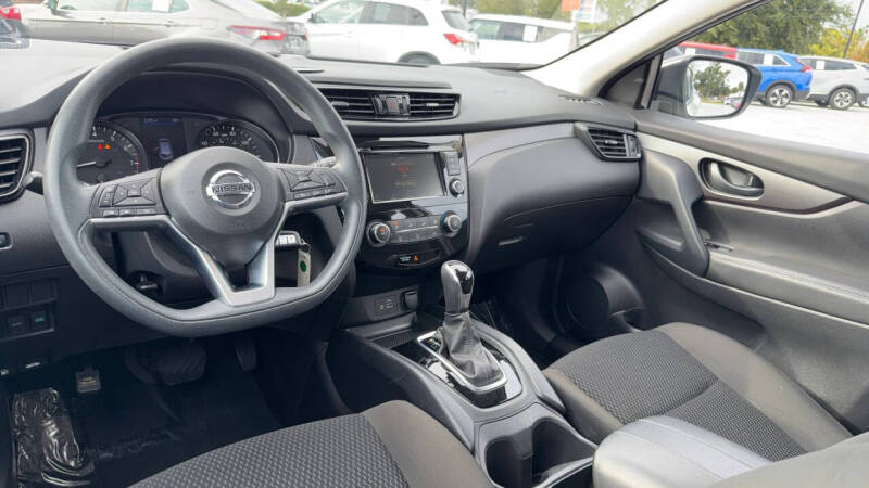 2022 Nissan Rogue Sport S