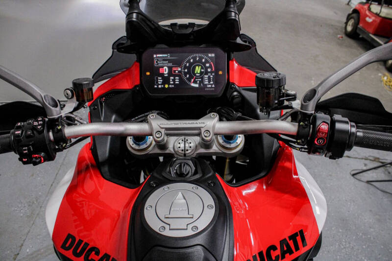 2023 Ducati Multistrada V4 Pike Peak