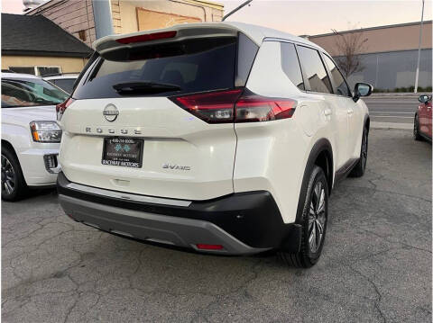 2022 Nissan Rogue SV