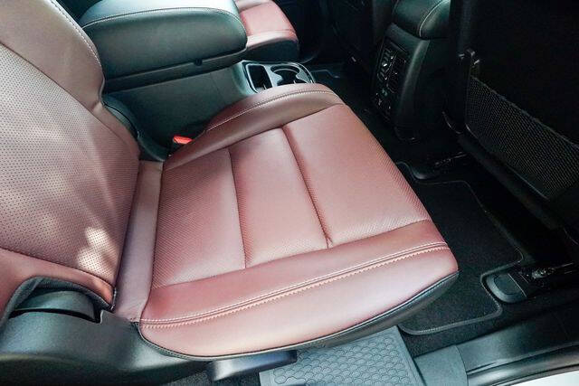 2025 Dodge Durango SRT Hellcat Silver Bullet