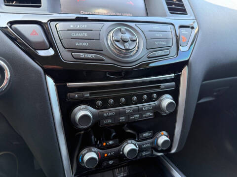 2018 Nissan Pathfinder S