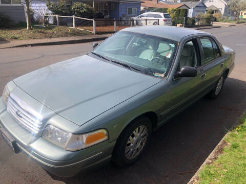 2005 Ford Crown Victoria for sale at Blue Line Auto Group in Portland OR