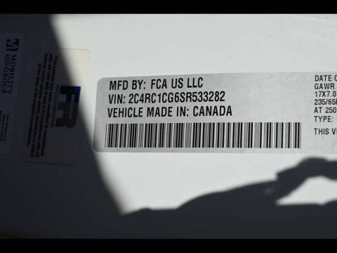 2025 Chrysler Voyager LX