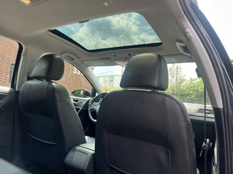 2021 Volkswagen Golf TSI