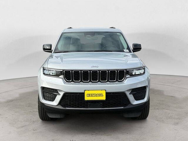 2022 Jeep Grand Cherokee Laredo