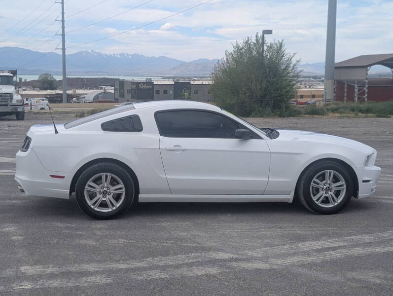 2014 Ford Mustang V6