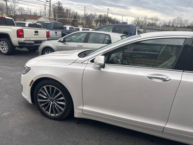 2020 Lincoln MKZ Standard