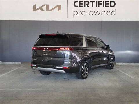 2024 Kia Carnival EX