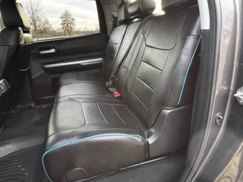 2014 Toyota Tundra SR5