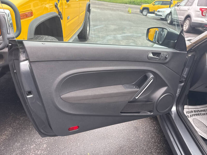 2013 Volkswagen Beetle 2.5L Entry PZEV