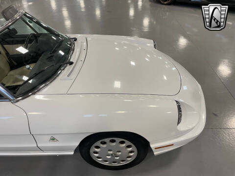 1991 Alfa Romeo Spider Veloce
