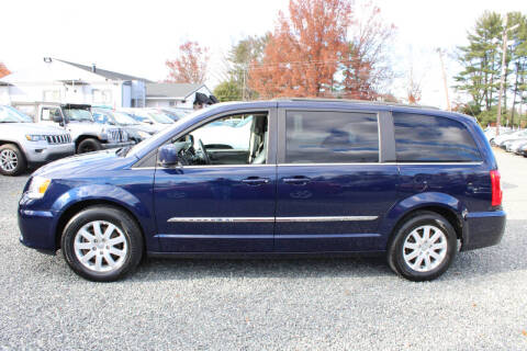 2016 Chrysler Town and Country Touring